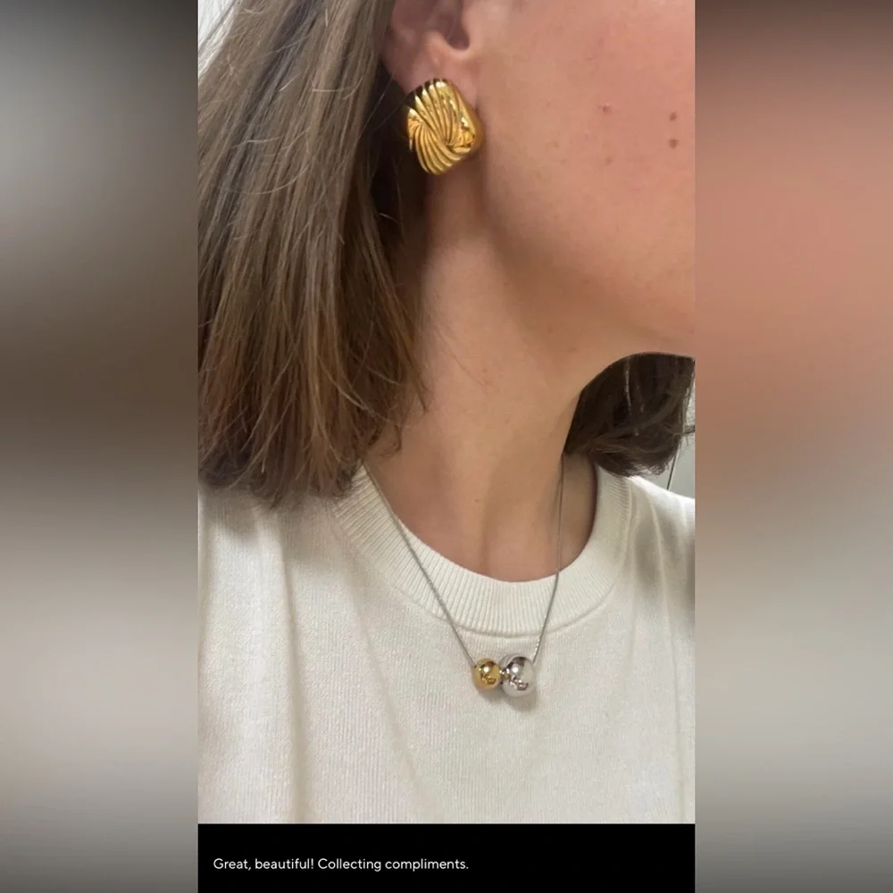 ✨🆕CLARA Gold Earrings | Stainless Steel 18K PVD Gold✨ - Picture 16 of 17